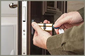 South Lawndale IL Locksmith Store South Lawndale, IL 773-570-6702